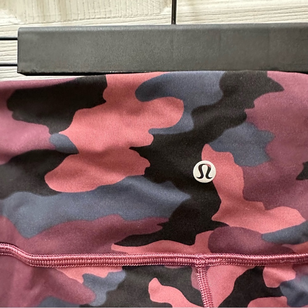 Lululemon Wunder Under High-Rise legging 28" Luxtreme red black Camo 10 - Picture 6 of 7